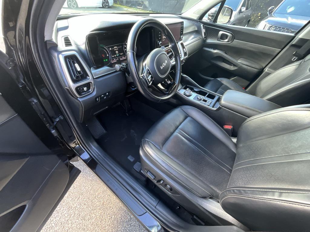used 2023 Kia Sorento Hybrid car, priced at $26,999