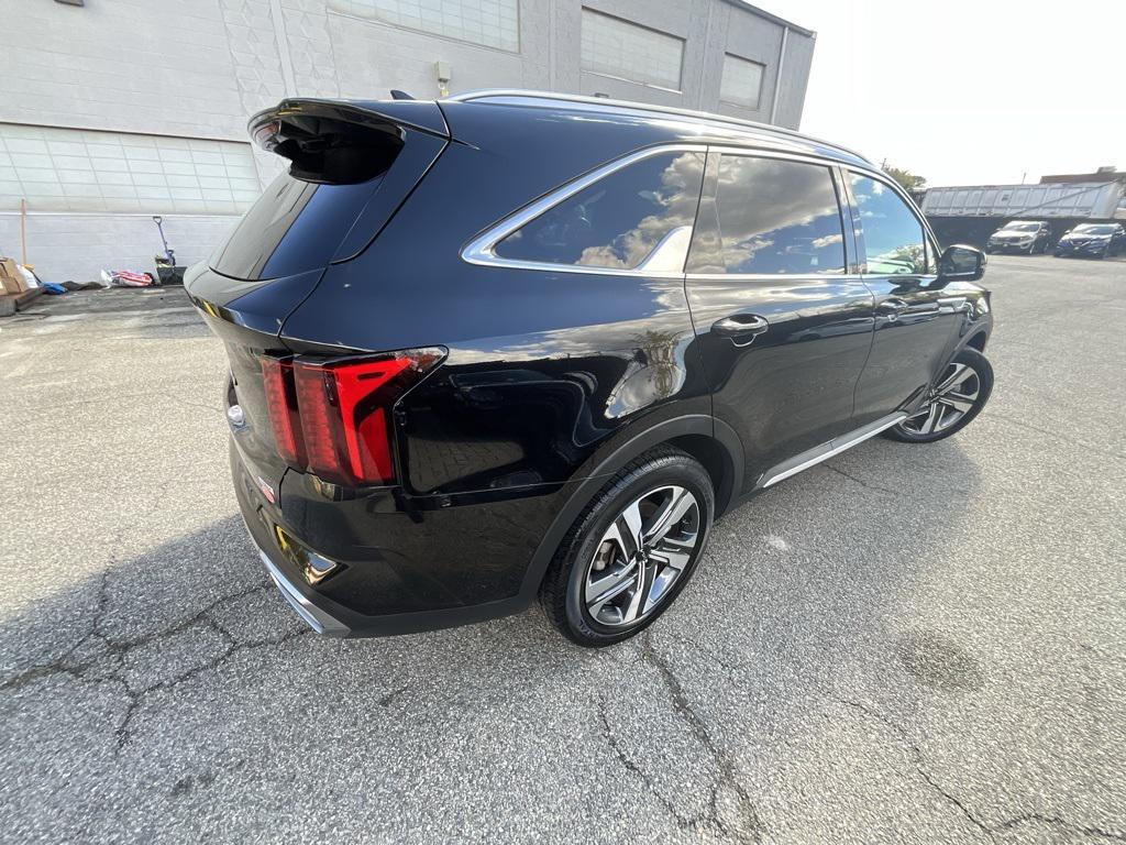 used 2023 Kia Sorento Hybrid car, priced at $26,999