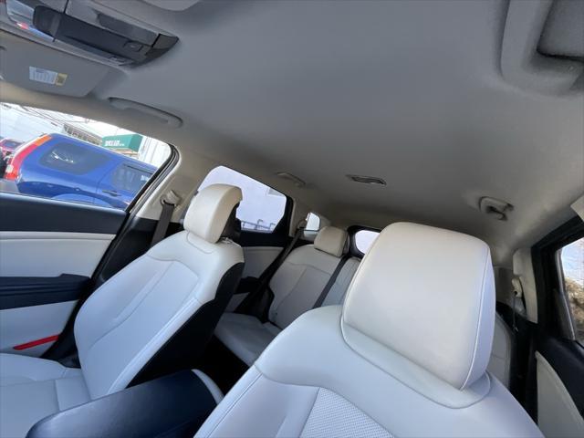 used 2023 Kia Sportage Hybrid car, priced at $29,025