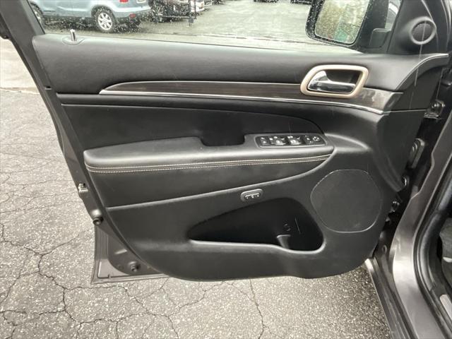 used 2014 Jeep Grand Cherokee car, priced at $14,500
