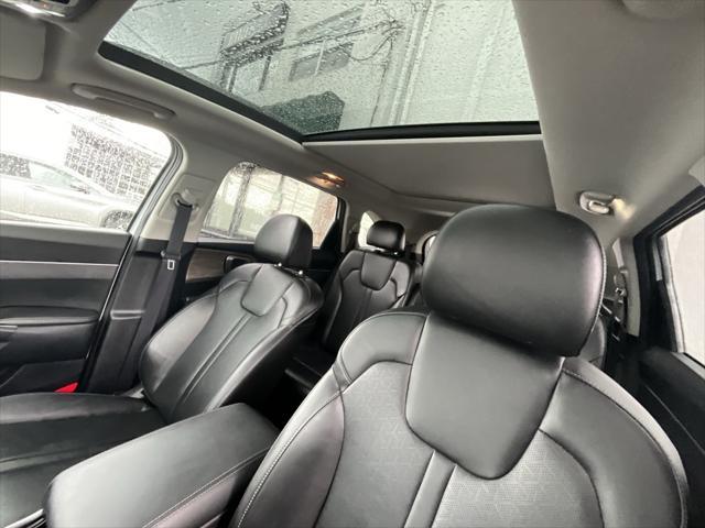 used 2022 Kia Sorento car, priced at $29,495