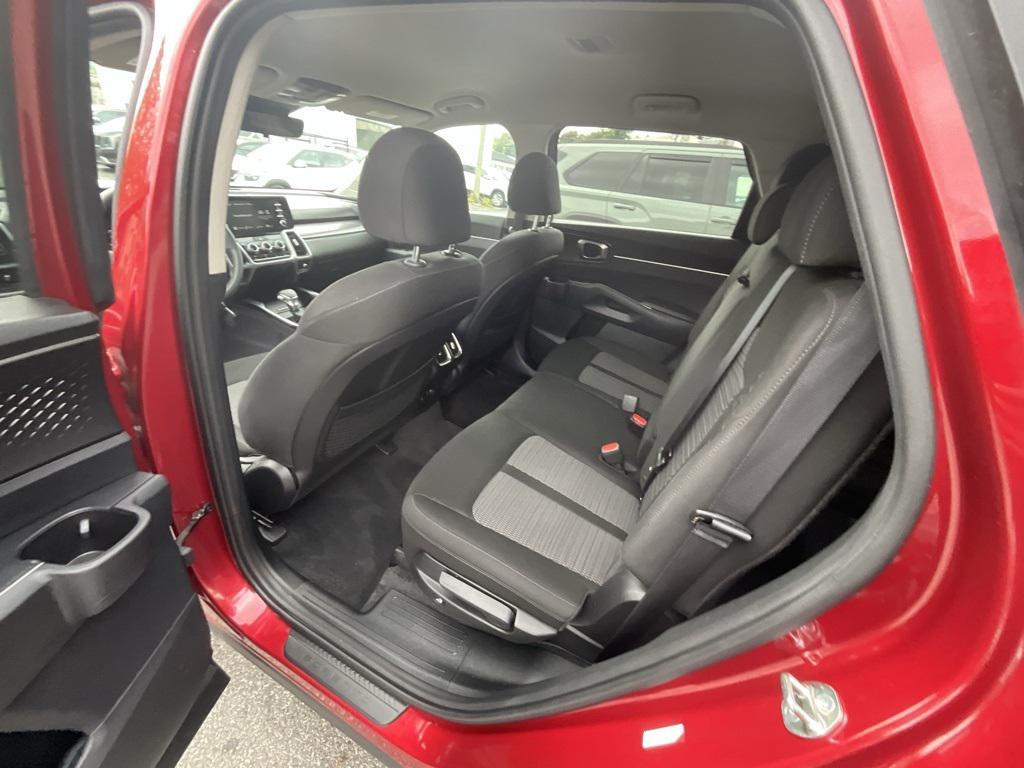 used 2023 Kia Sorento car, priced at $24,999