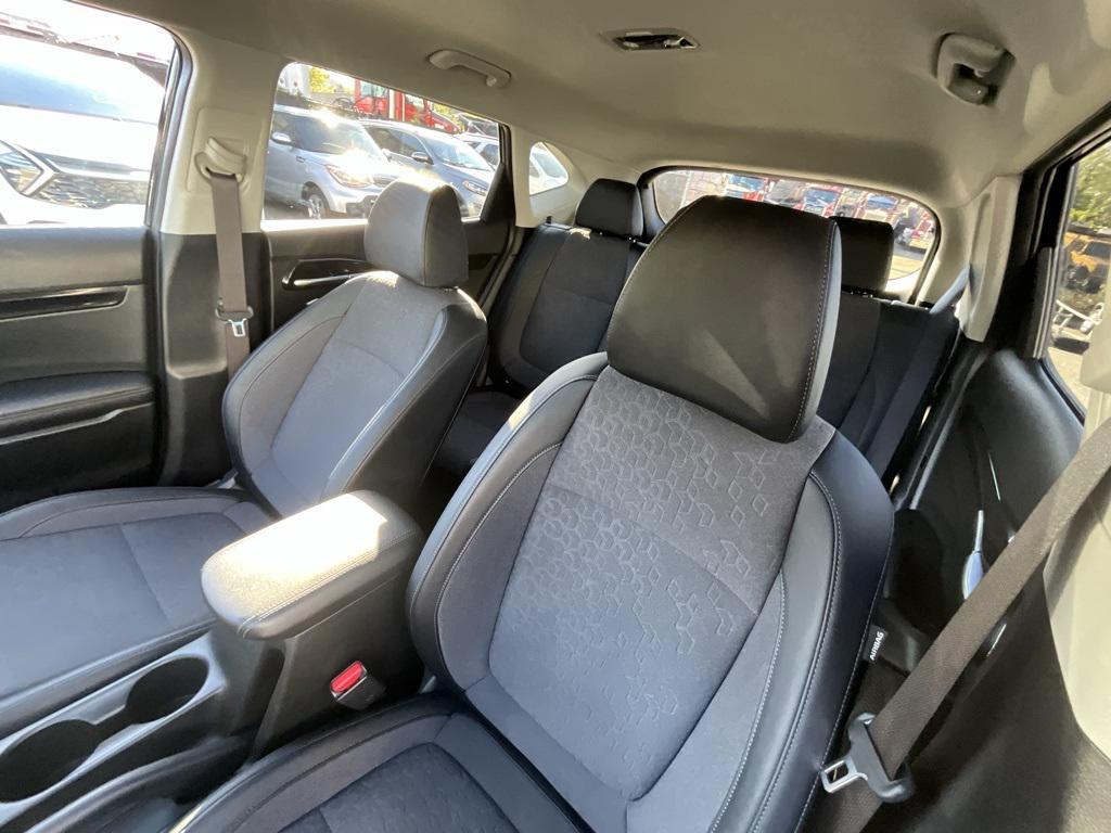 used 2025 Kia Seltos car, priced at $25,195