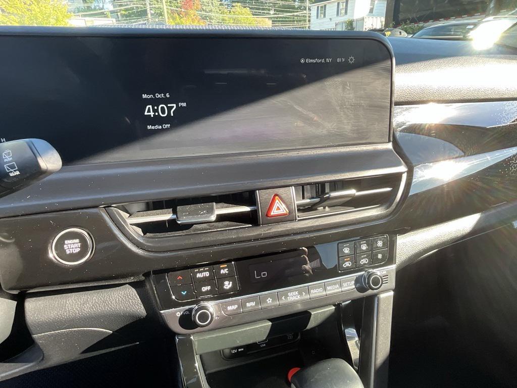 used 2025 Kia Seltos car, priced at $25,195