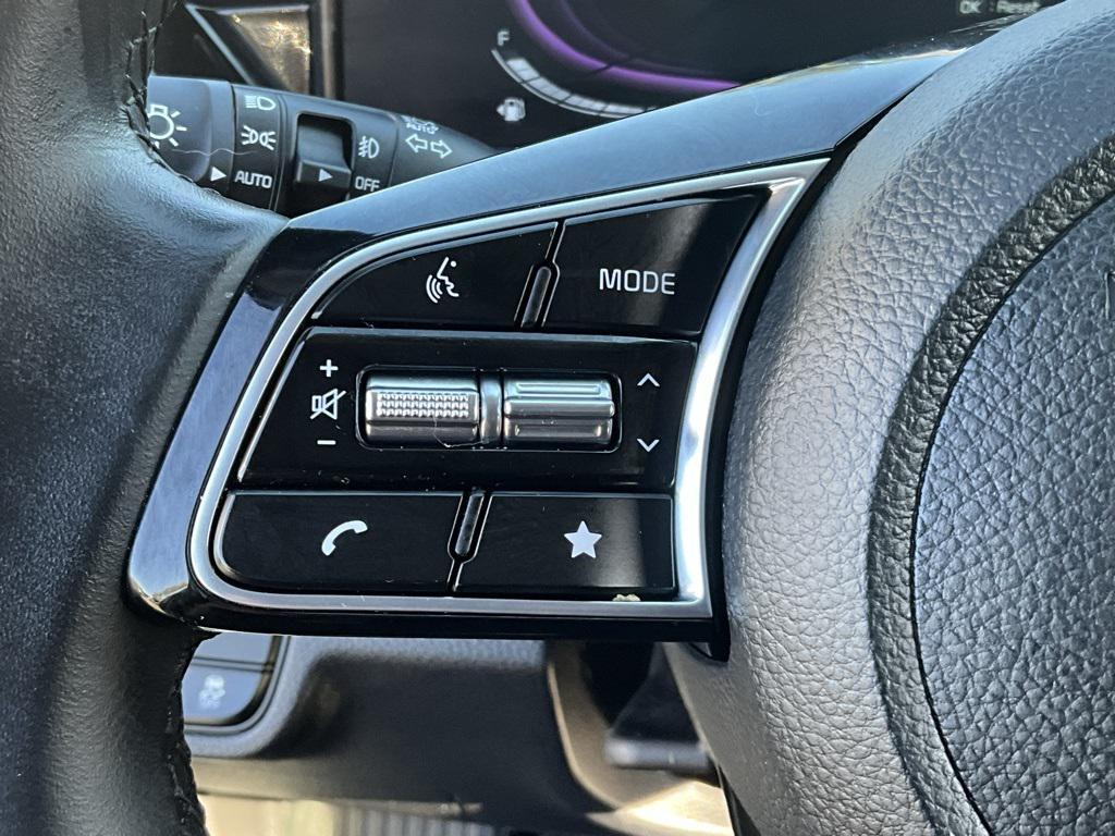 used 2025 Kia Seltos car, priced at $25,195