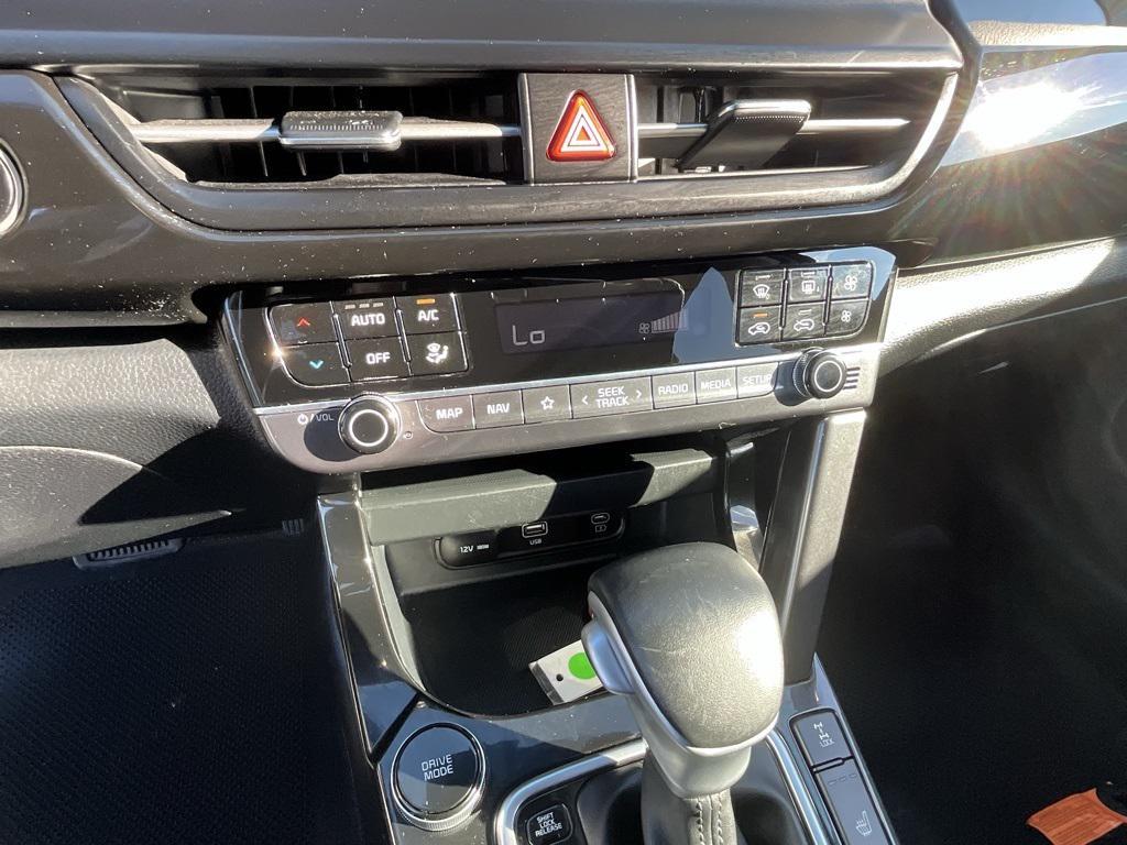 used 2025 Kia Seltos car, priced at $25,195