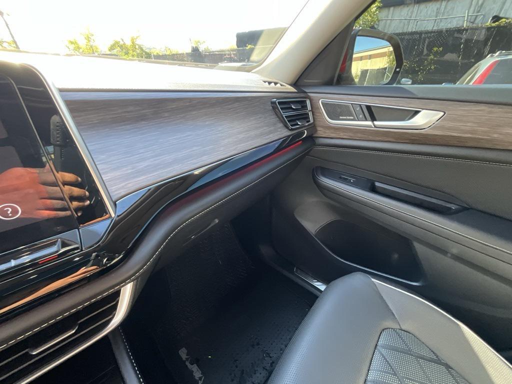 used 2024 Volkswagen Atlas car, priced at $42,888