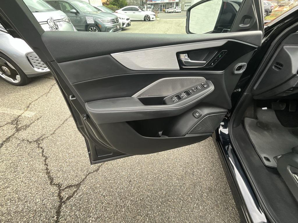 used 2023 Acura MDX car, priced at $41,991