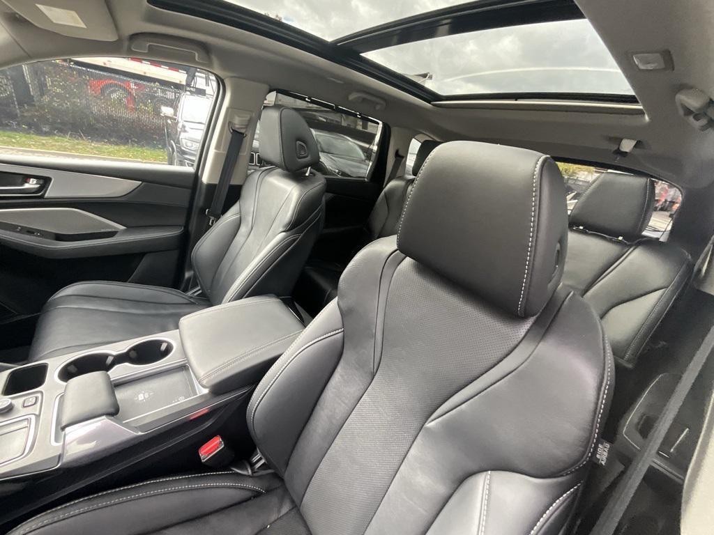 used 2023 Acura MDX car, priced at $41,991