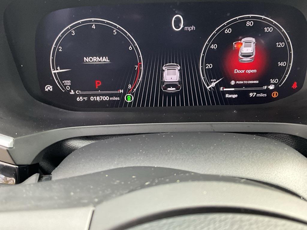 used 2023 Acura MDX car, priced at $41,991