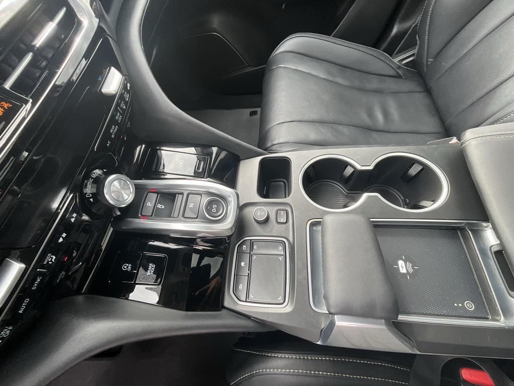 used 2023 Acura MDX car, priced at $41,991