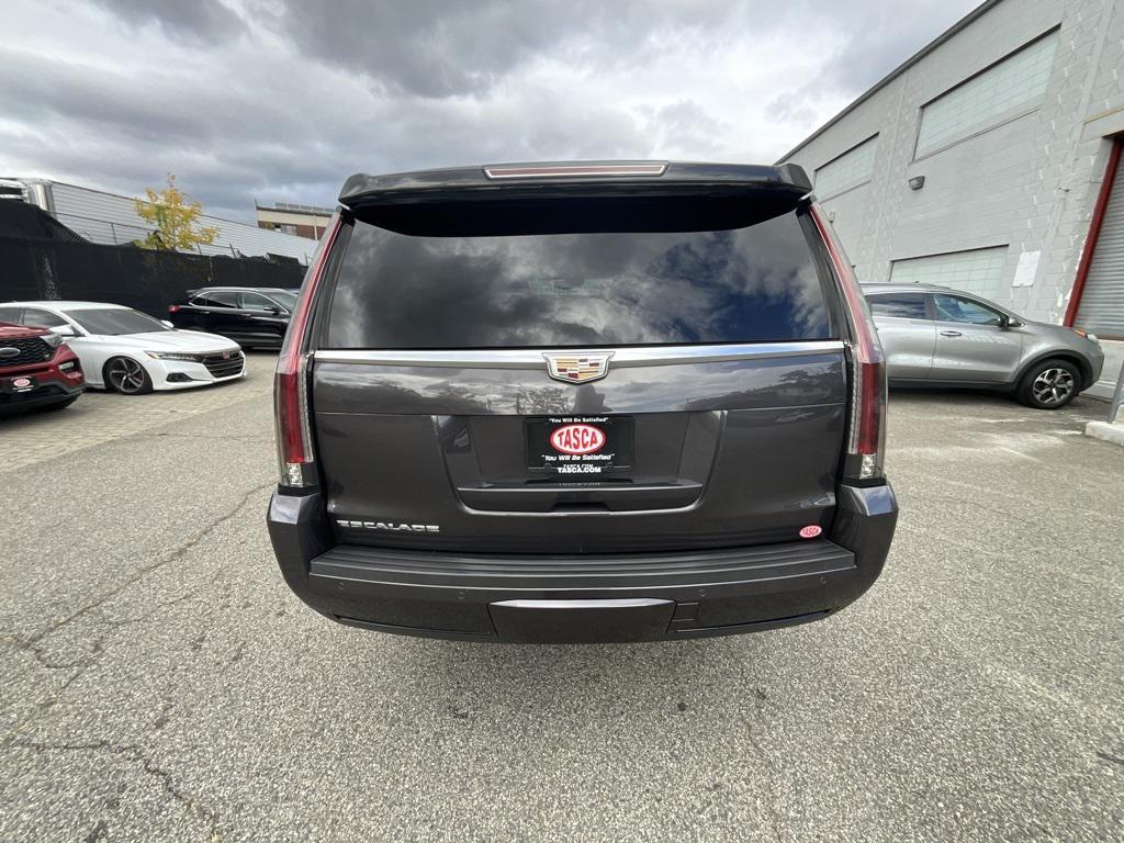 used 2016 Cadillac Escalade ESV car, priced at $25,791