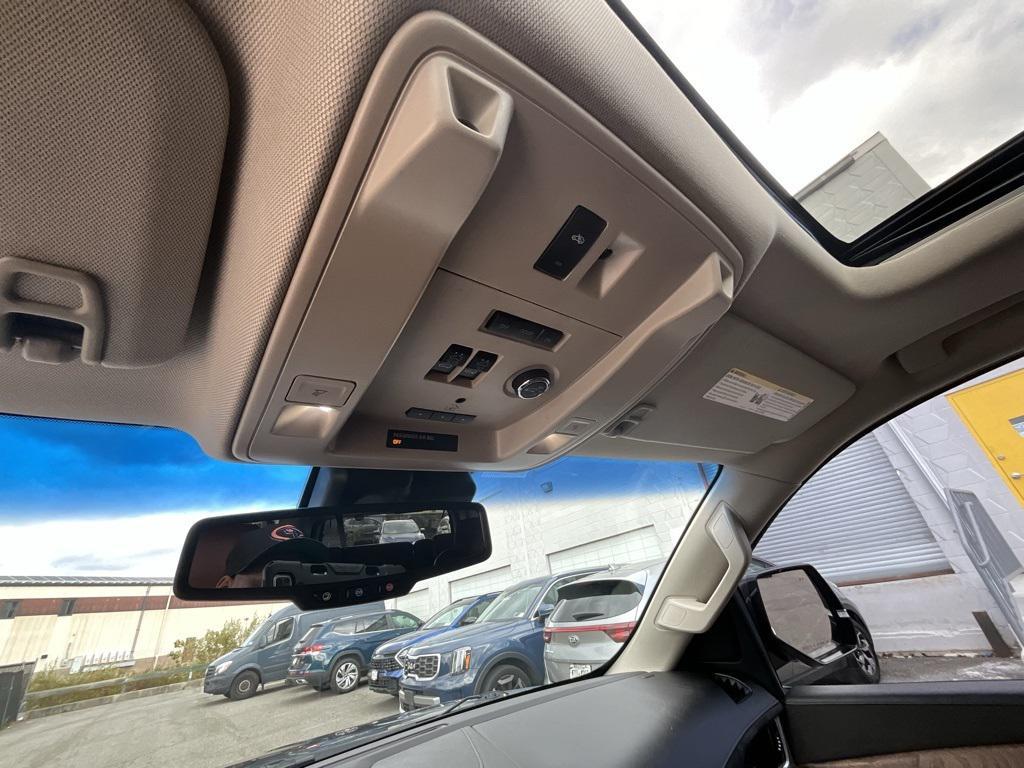 used 2016 Cadillac Escalade ESV car, priced at $25,791