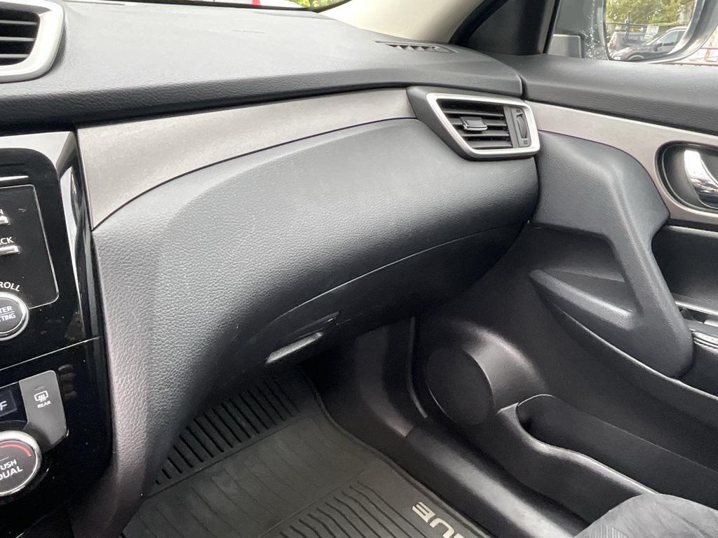 used 2014 Nissan Rogue car, priced at $10,698