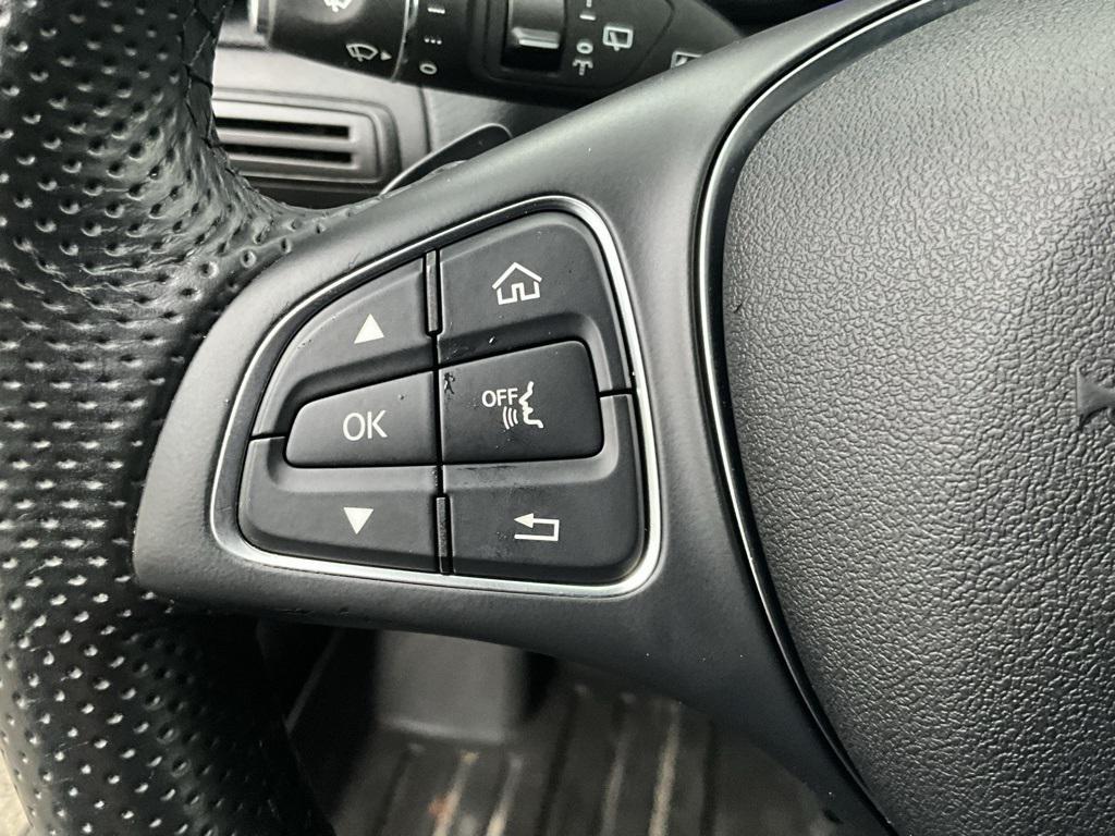 used 2017 Mercedes-Benz GLC 300 car, priced at $18,999