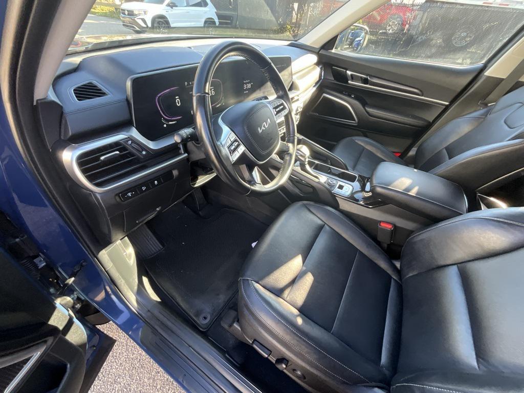 used 2023 Kia Telluride car, priced at $31,999