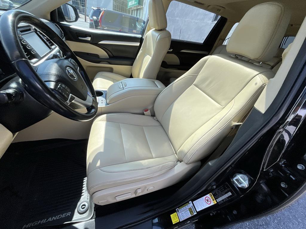 used 2019 Toyota Highlander car, priced at $22,605