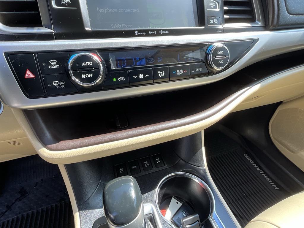 used 2019 Toyota Highlander car, priced at $22,605
