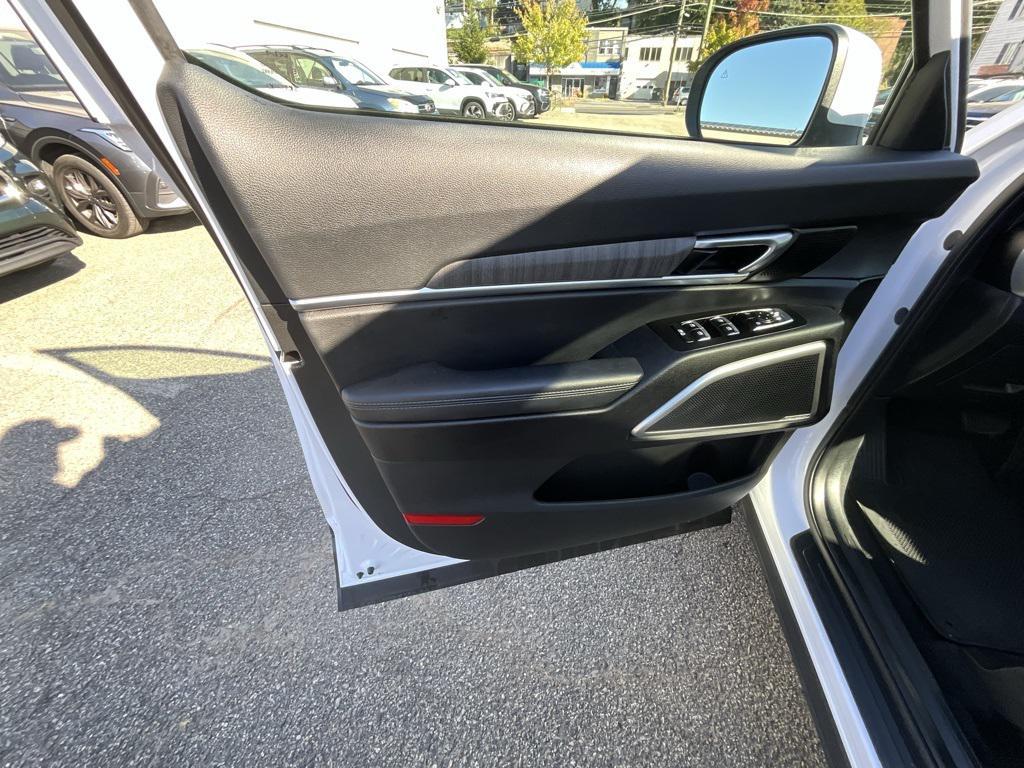 used 2023 Kia Telluride car, priced at $37,268