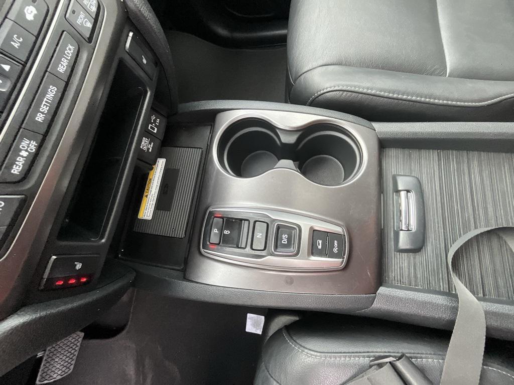 used 2022 Honda Pilot car, priced at $28,999