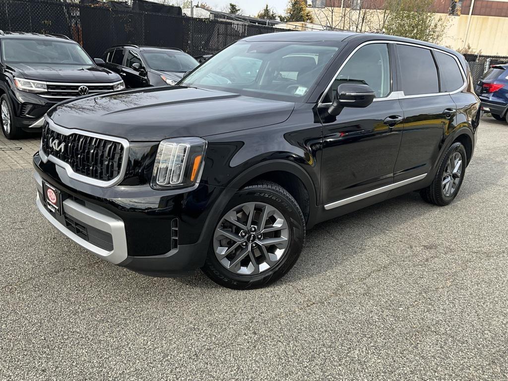 used 2023 Kia Telluride car, priced at $28,999