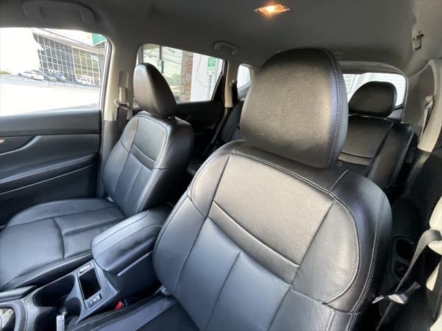 used 2019 Nissan Rogue car, priced at $18,999