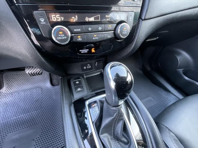 used 2019 Nissan Rogue car, priced at $18,999