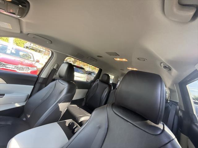 used 2022 Kia Carnival car, priced at $27,995