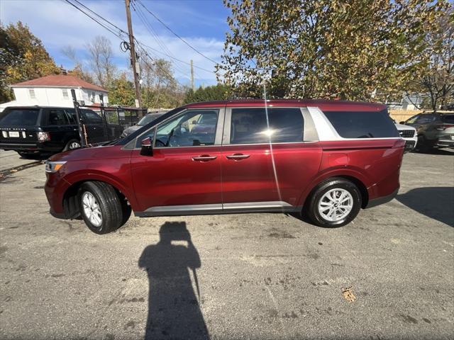 used 2022 Kia Carnival car, priced at $27,995