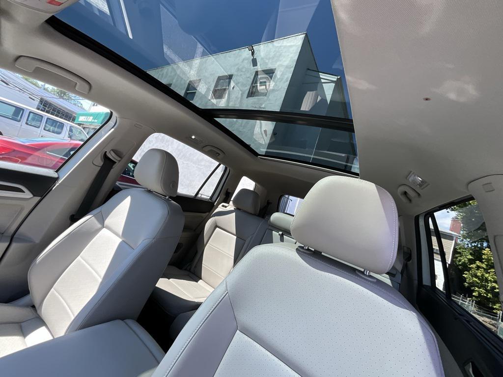 used 2022 Volkswagen Atlas car, priced at $29,999