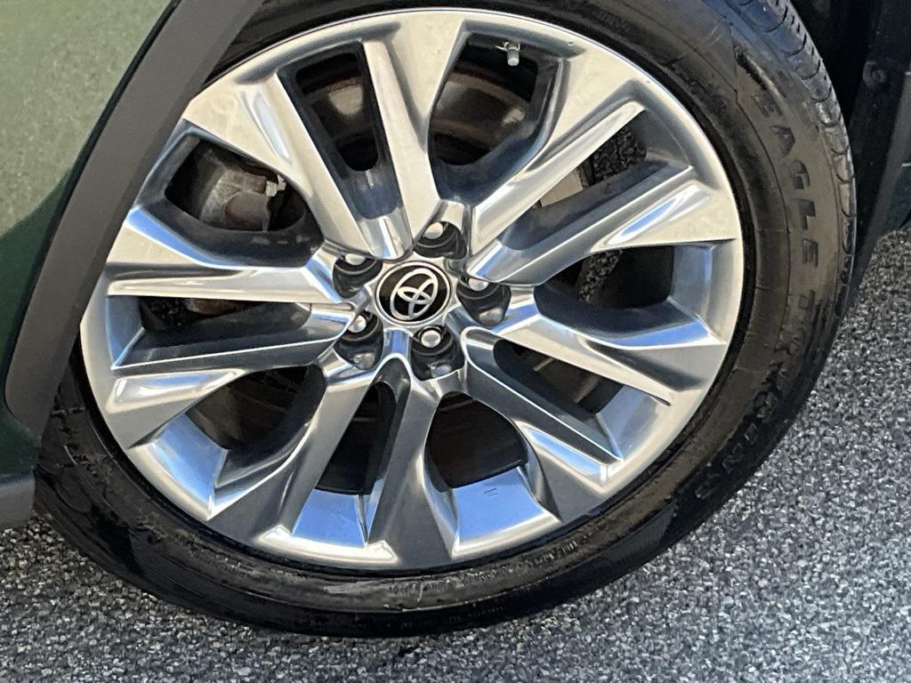used 2023 Toyota Highlander Hybrid car, priced at $44,888
