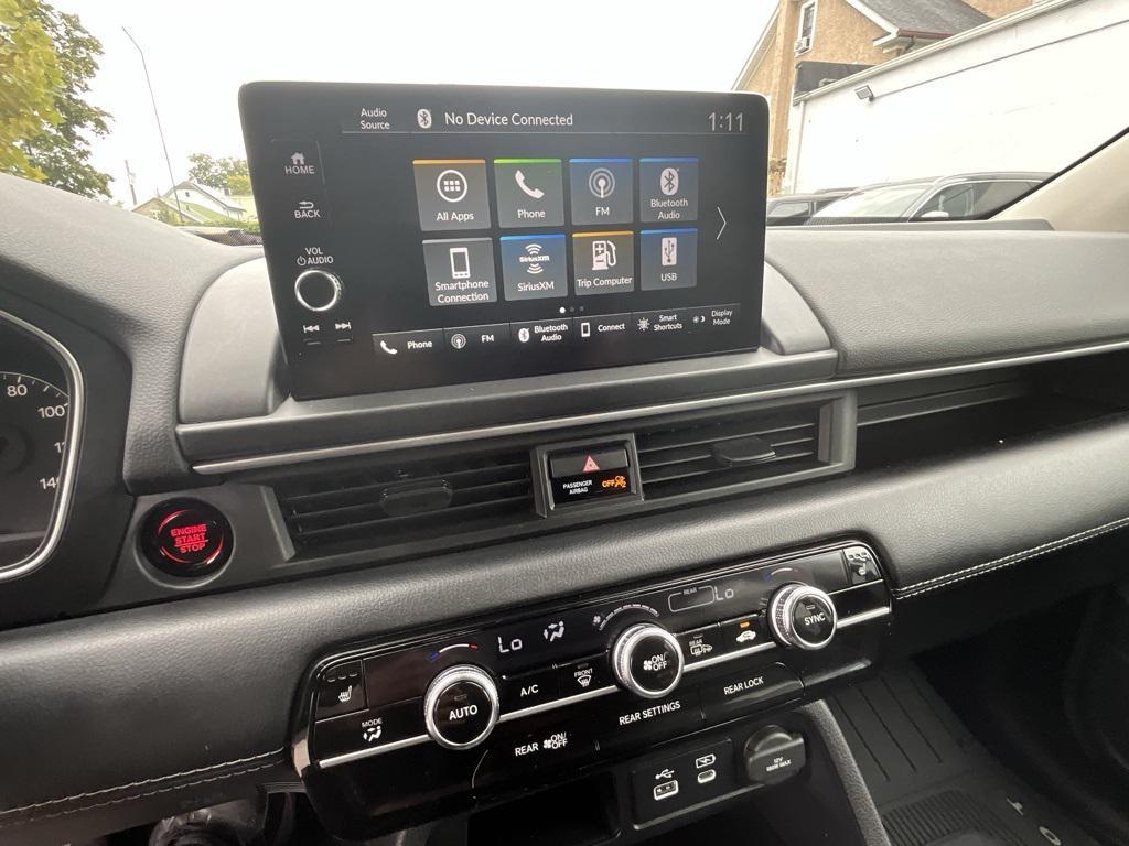 used 2025 Honda Pilot car, priced at $40,999