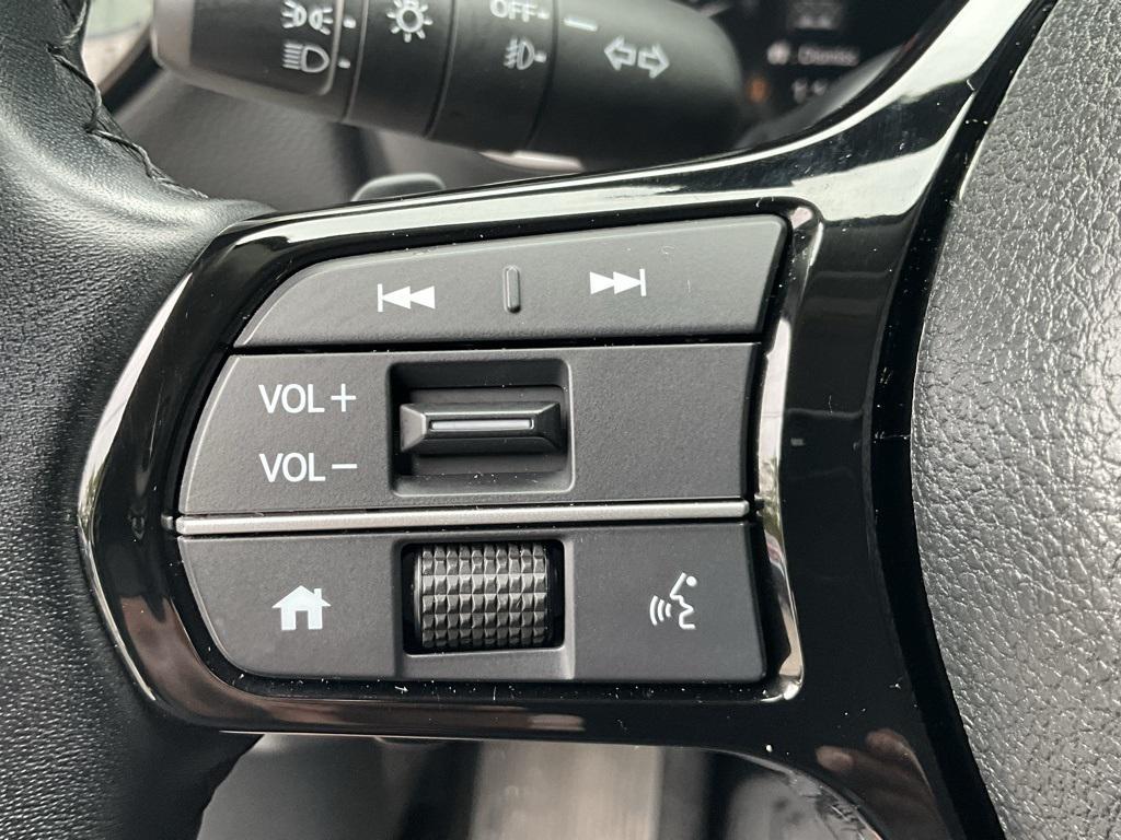 used 2025 Honda Pilot car, priced at $40,999