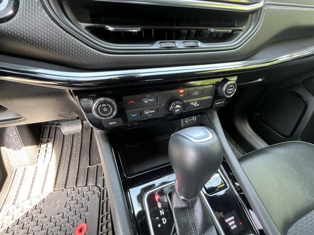 used 2022 Jeep Compass car, priced at $20,999