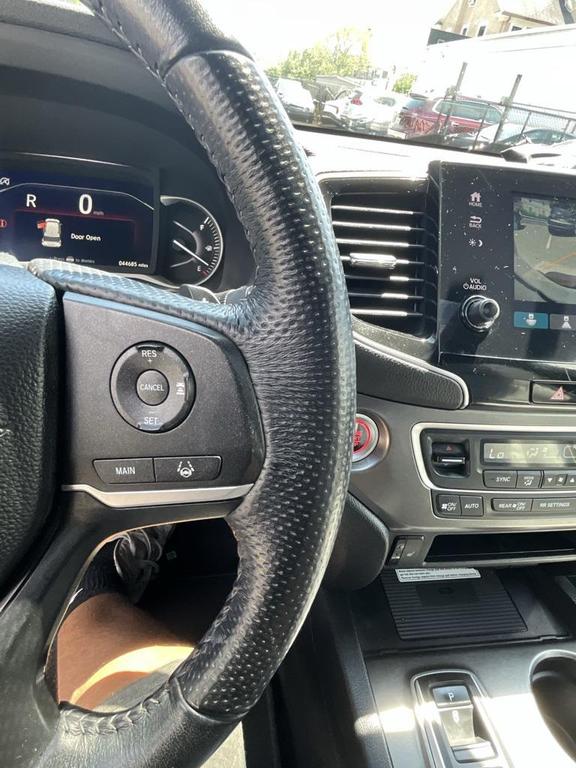 used 2022 Honda Passport car, priced at $29,498