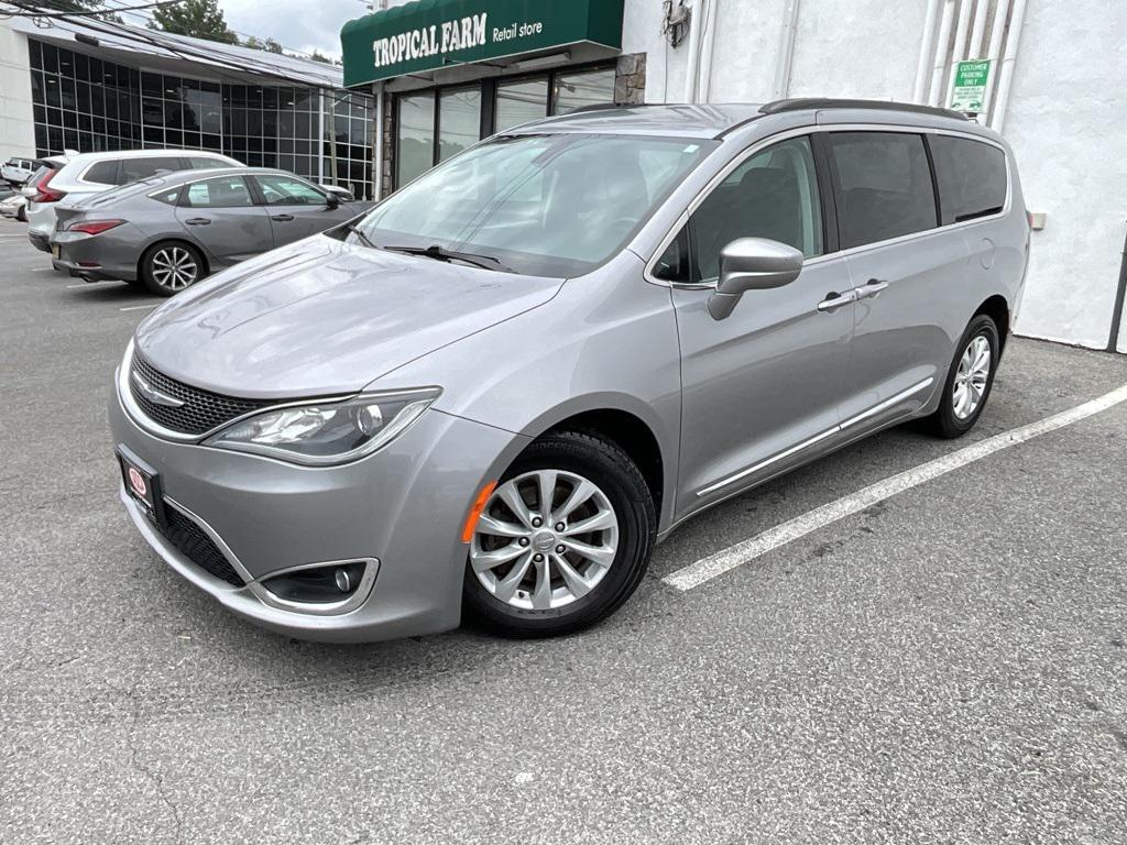 used 2017 Chrysler Pacifica car, priced at $15,999