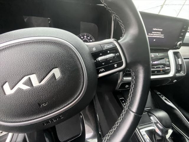 used 2022 Kia Sorento car, priced at $30,999