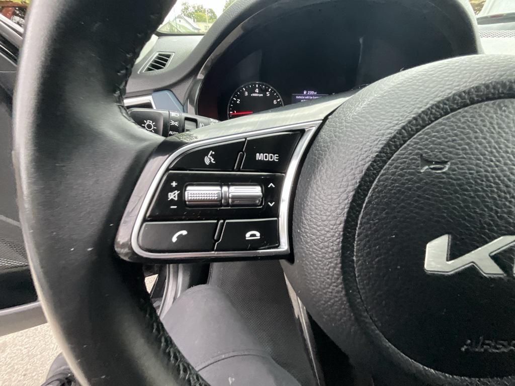used 2023 Kia Seltos car, priced at $19,999