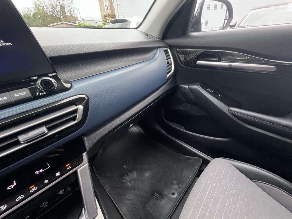 used 2023 Kia Seltos car, priced at $19,999