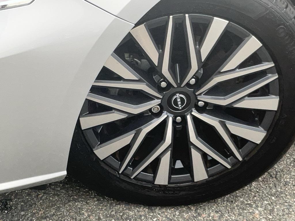 used 2023 Nissan Altima car, priced at $21,292