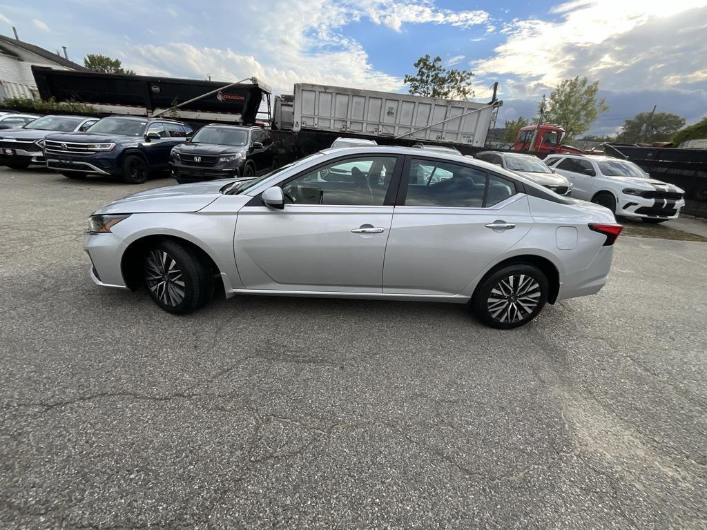 used 2023 Nissan Altima car, priced at $21,292