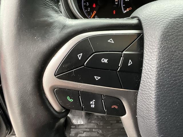 used 2020 Jeep Grand Cherokee car, priced at $27,999