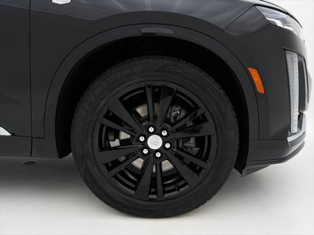 used 2022 Cadillac XT6 car, priced at $37,493