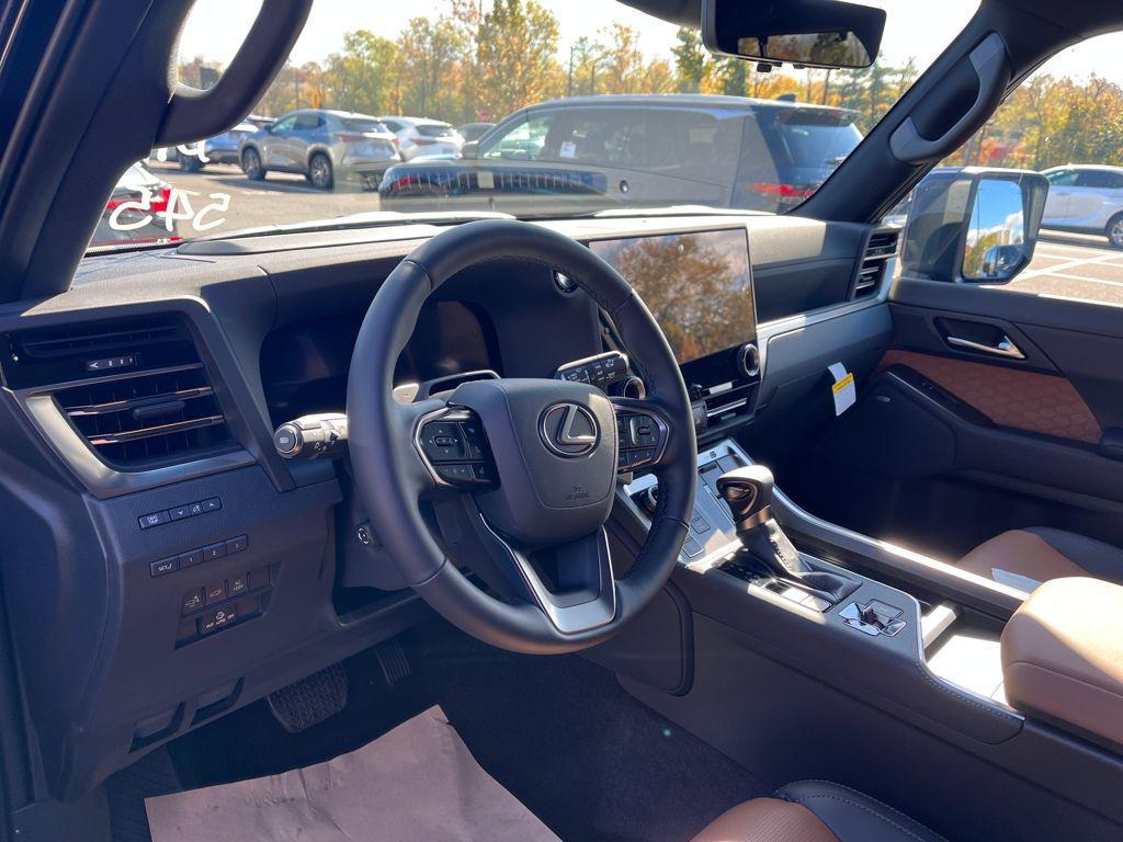 new 2025 Lexus GX 550 car, priced at $85,204