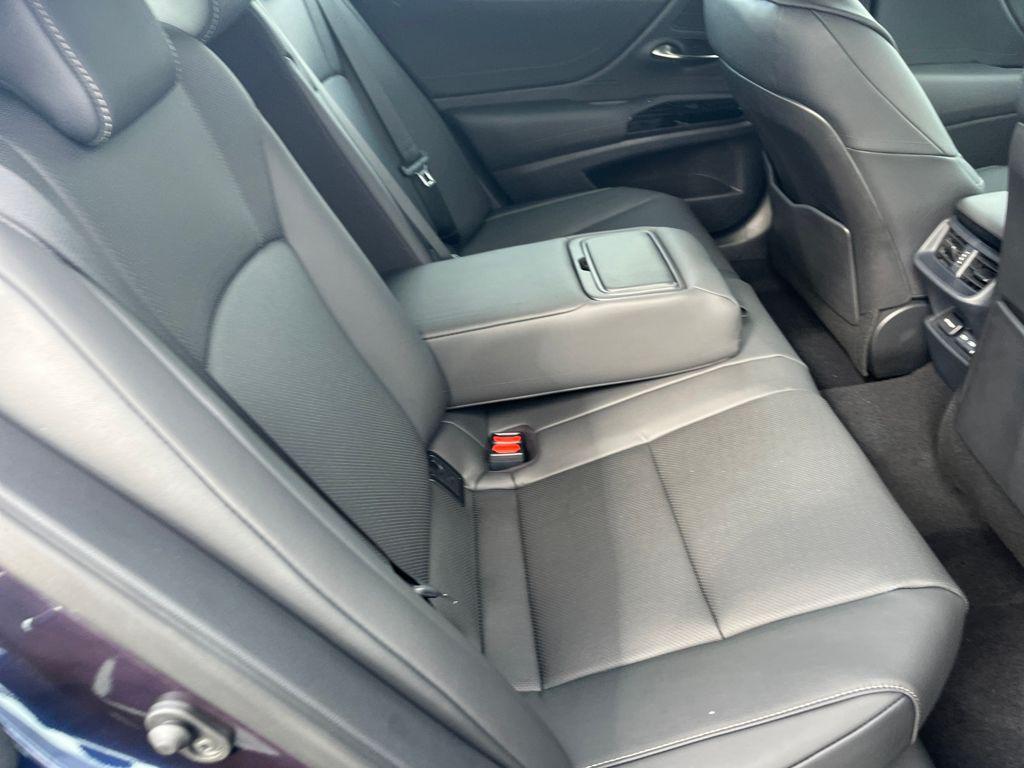 new 2025 Lexus ES 300h car, priced at $49,594