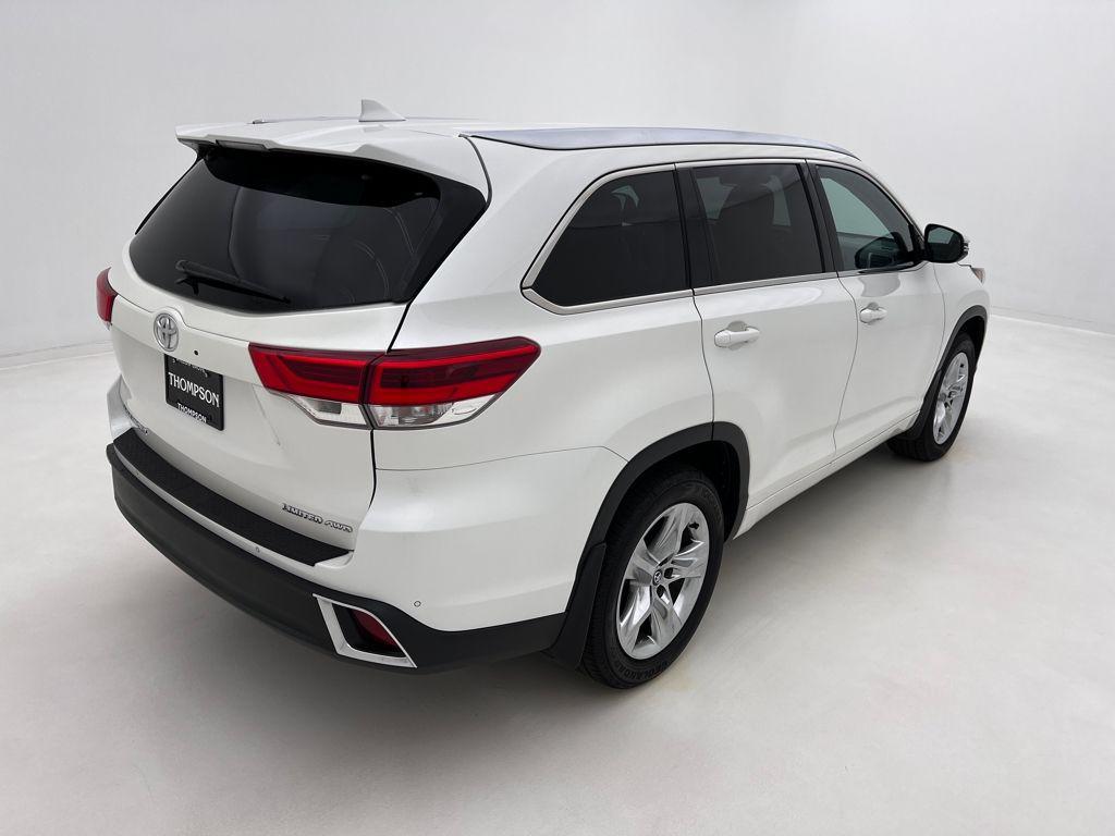 used 2019 Toyota Highlander car, priced at $29,993
