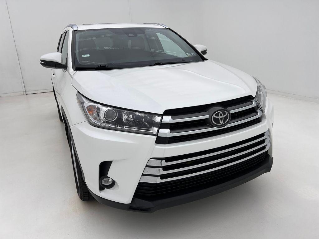 used 2019 Toyota Highlander car, priced at $29,993