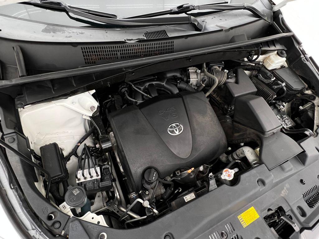 used 2019 Toyota Highlander car, priced at $29,993