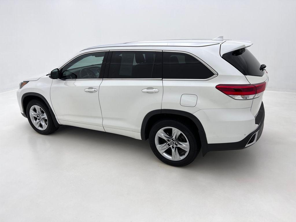 used 2019 Toyota Highlander car, priced at $29,993