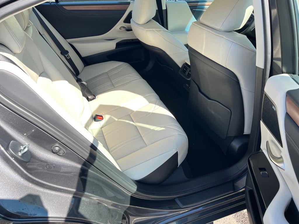 new 2025 Lexus ES 350 car, priced at $54,459